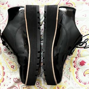 Eileen Fisher Oxfords 6